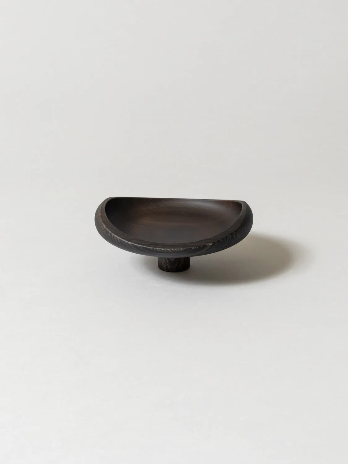 AEKA Object Footed Flat Bowl, Black