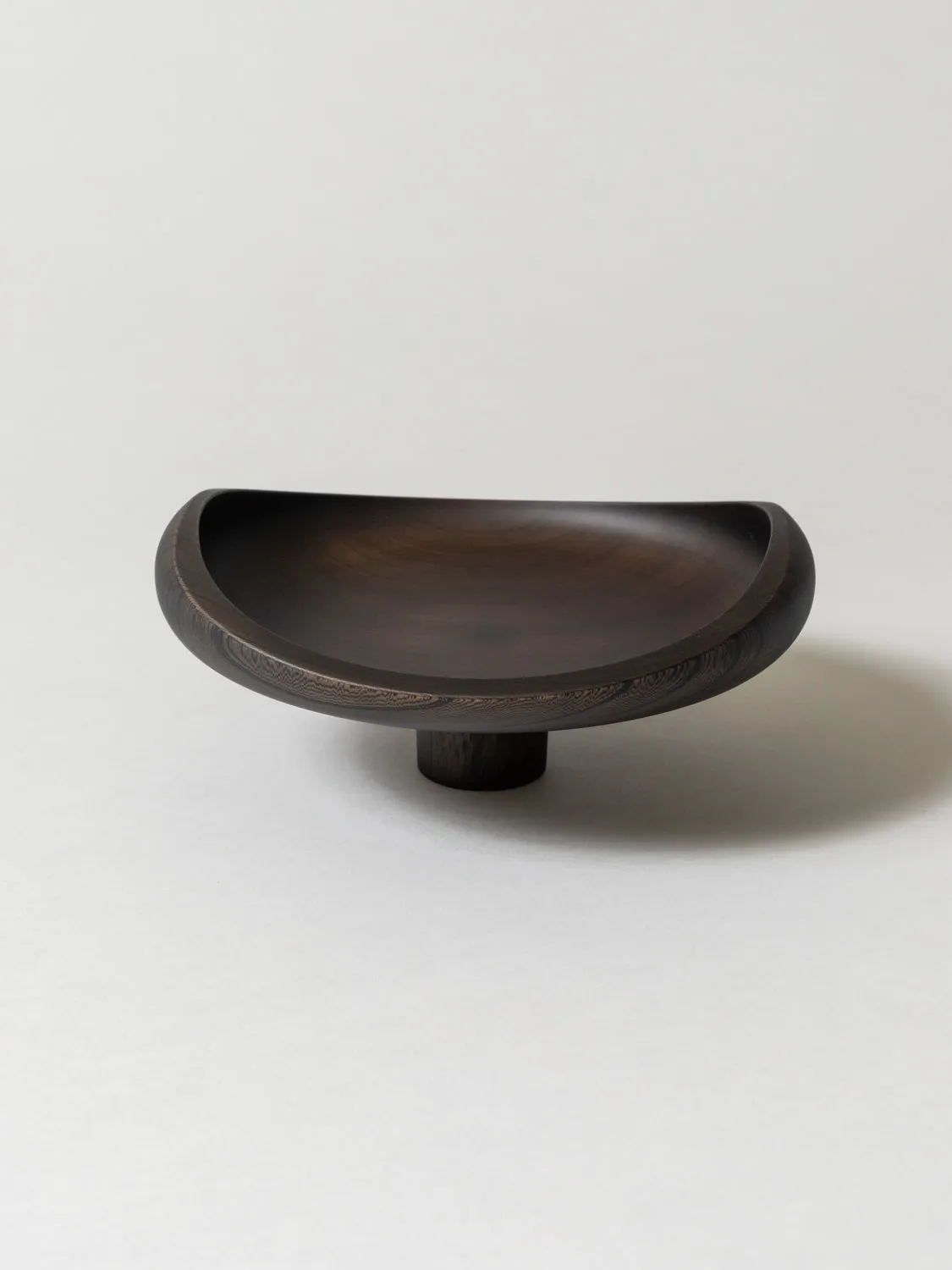AEKA Object Footed Flat Bowl, Black