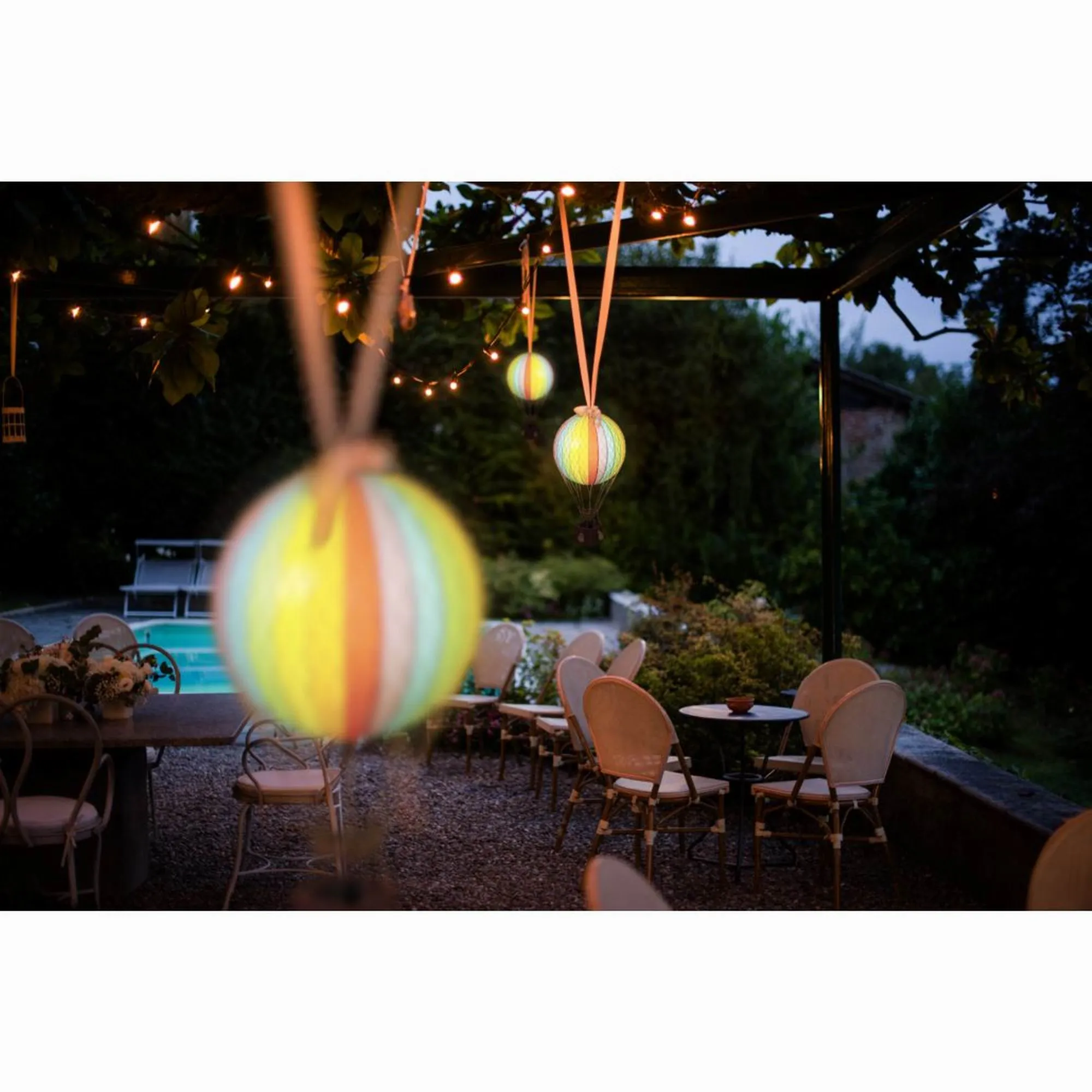Authentic Models	Travel Light Led, Pink Light – 56CM
