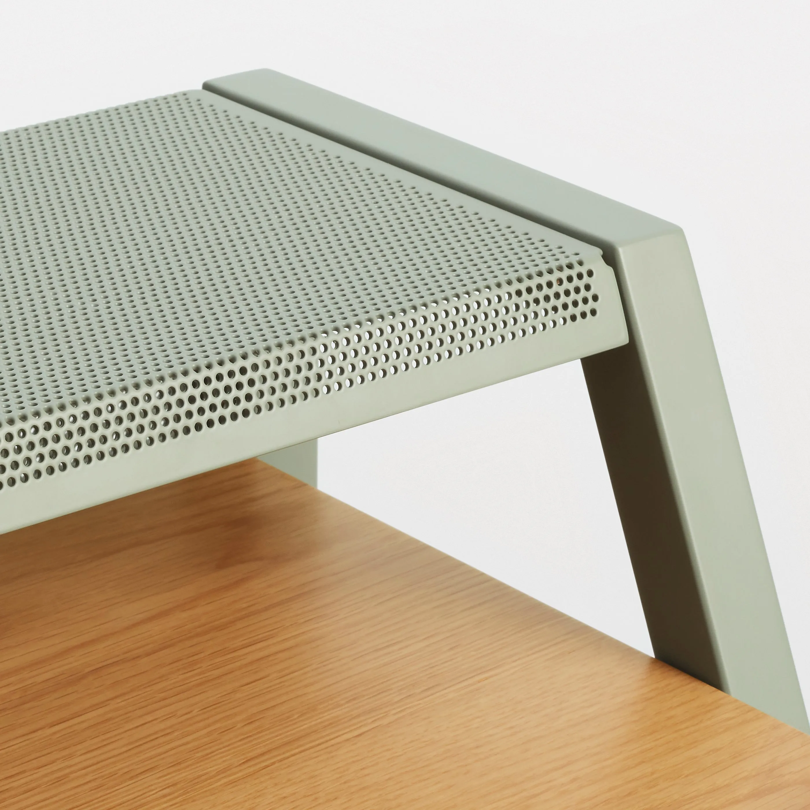 Cant Desk