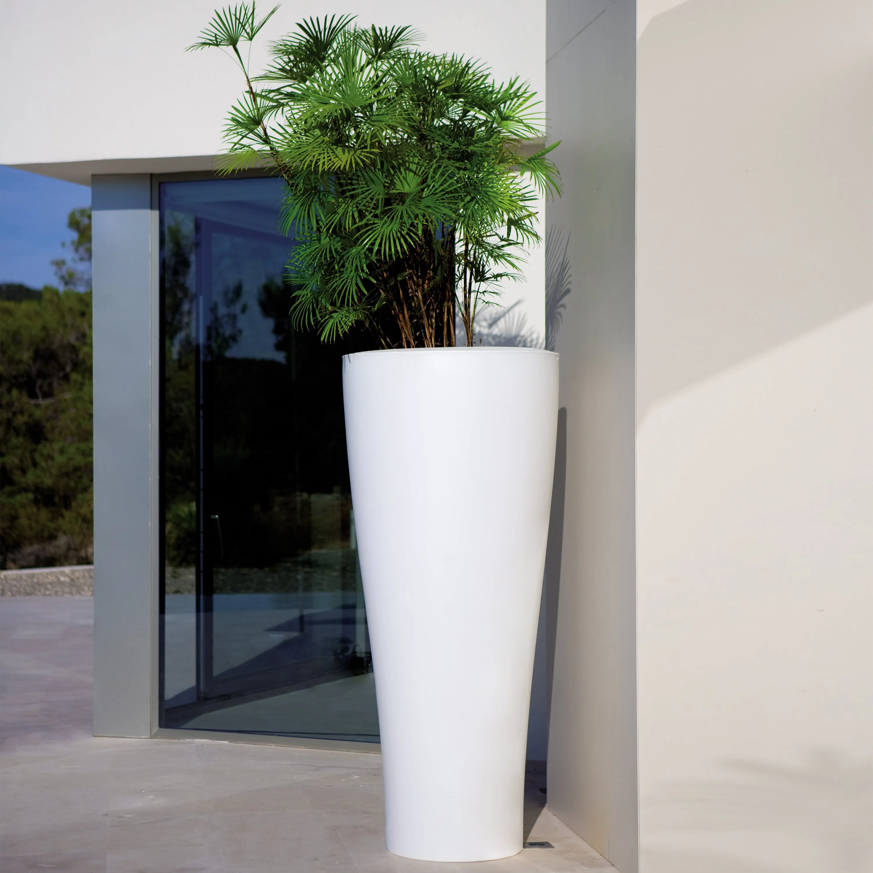 Curvada Planter