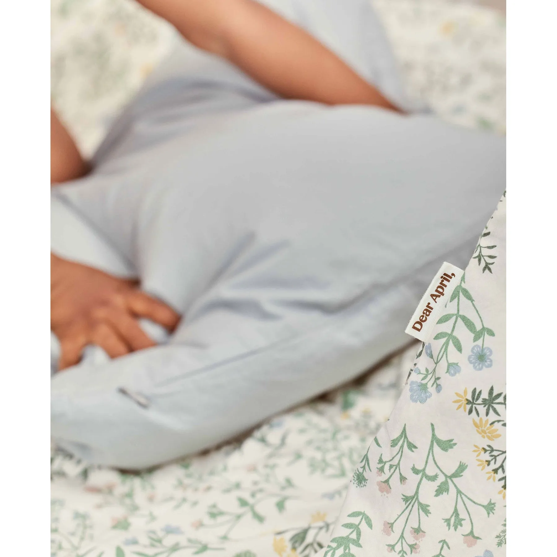 Dear April Adult Bedding, 140x200 / 63x63cm, Sea Notes