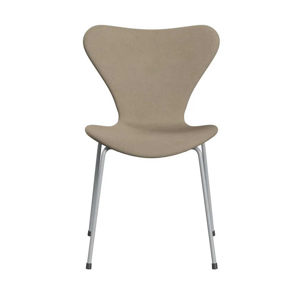Fritz Hansen Series 7™ Chair Full Upholstery, Silver Grey/Divina Light Beige
