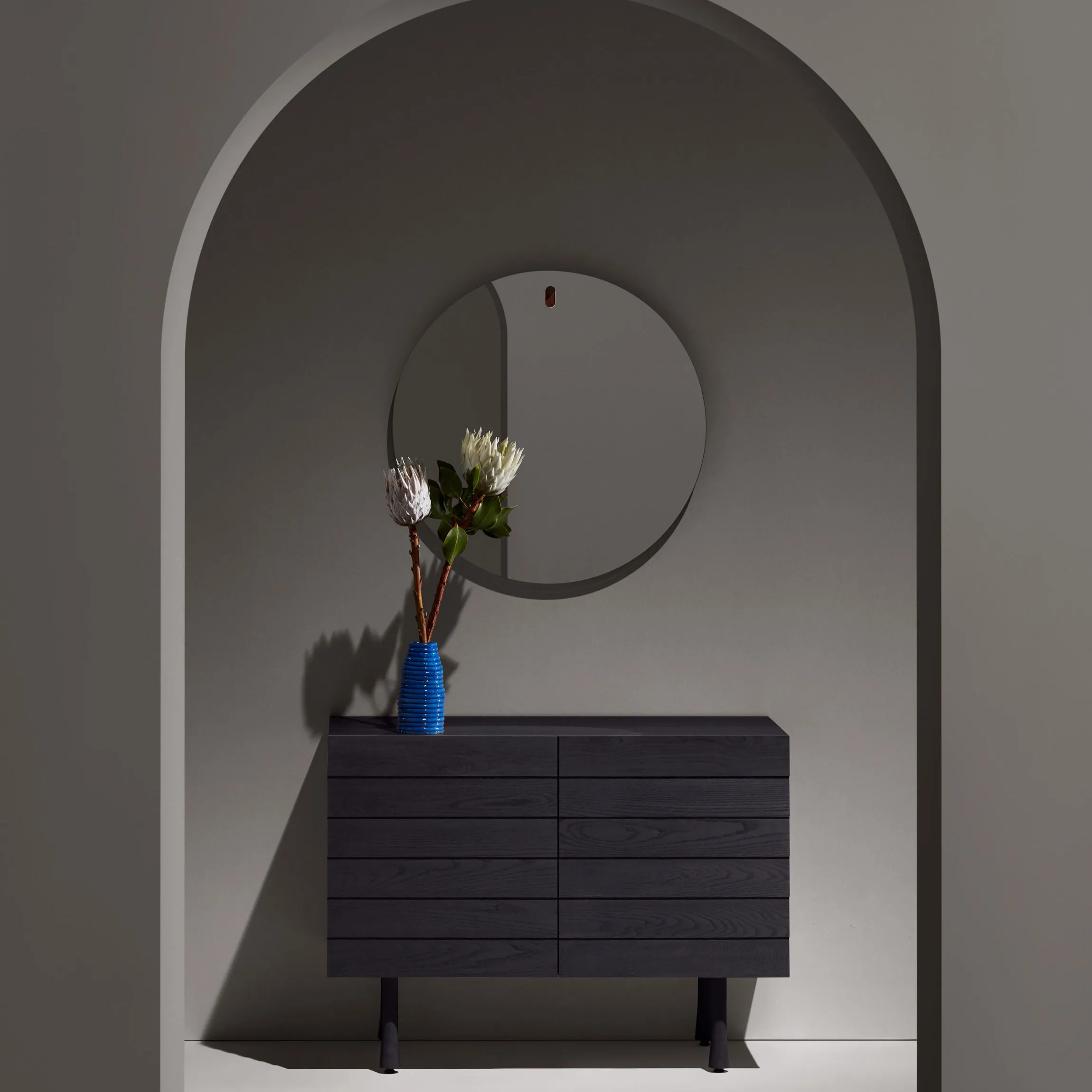 Hang 1 Mirror