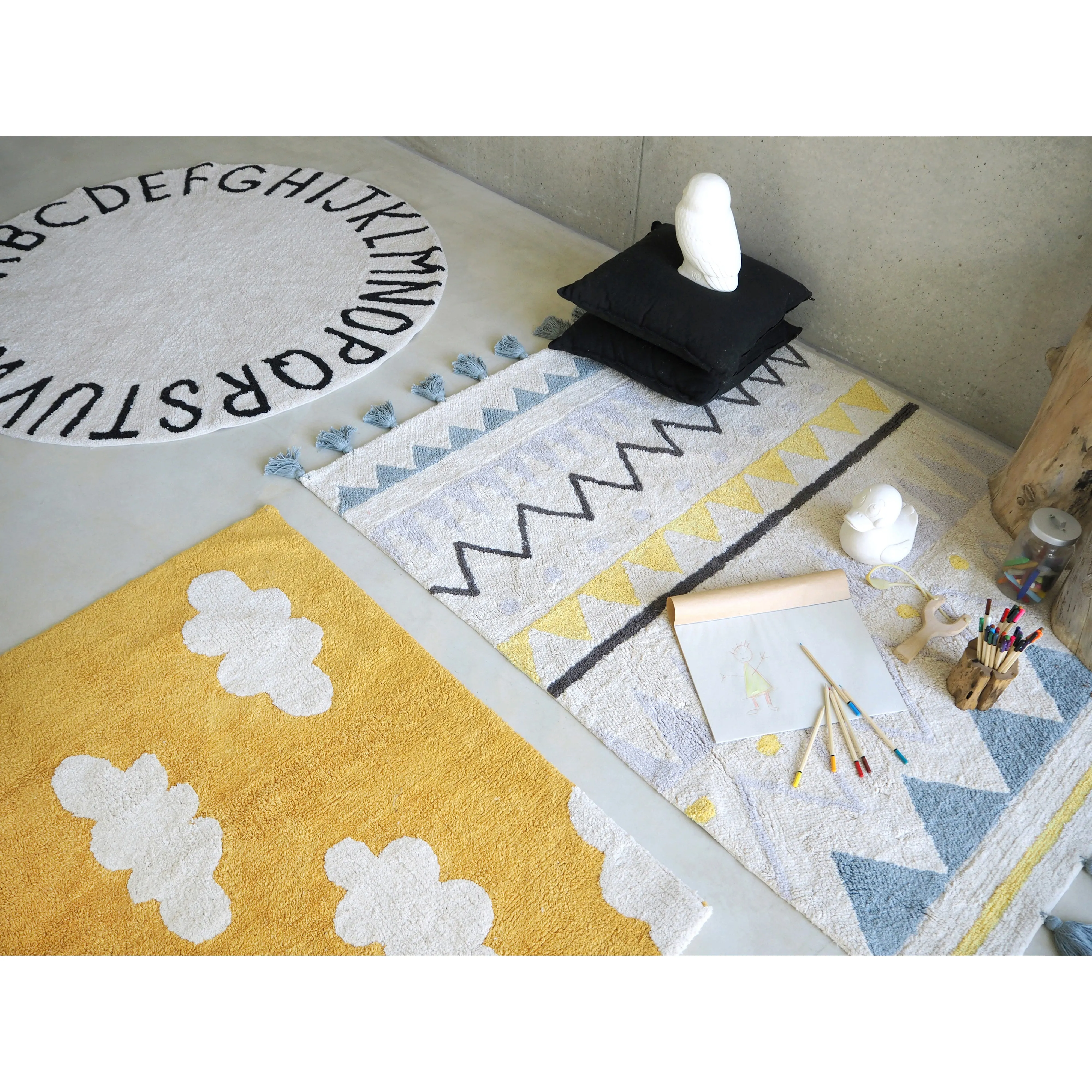 Lorena Canals Round ABC Natural-Negro/Natural-Black Washable Cotton Rug (Pre-Order; Est. Delivery in 4-8 Weeks)