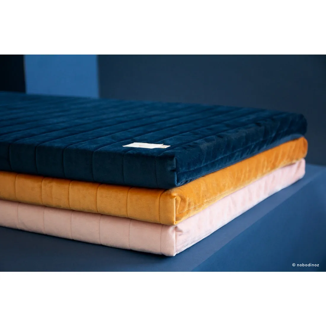 nobodinoz Zanzibar Velvet Mattress Night Blue