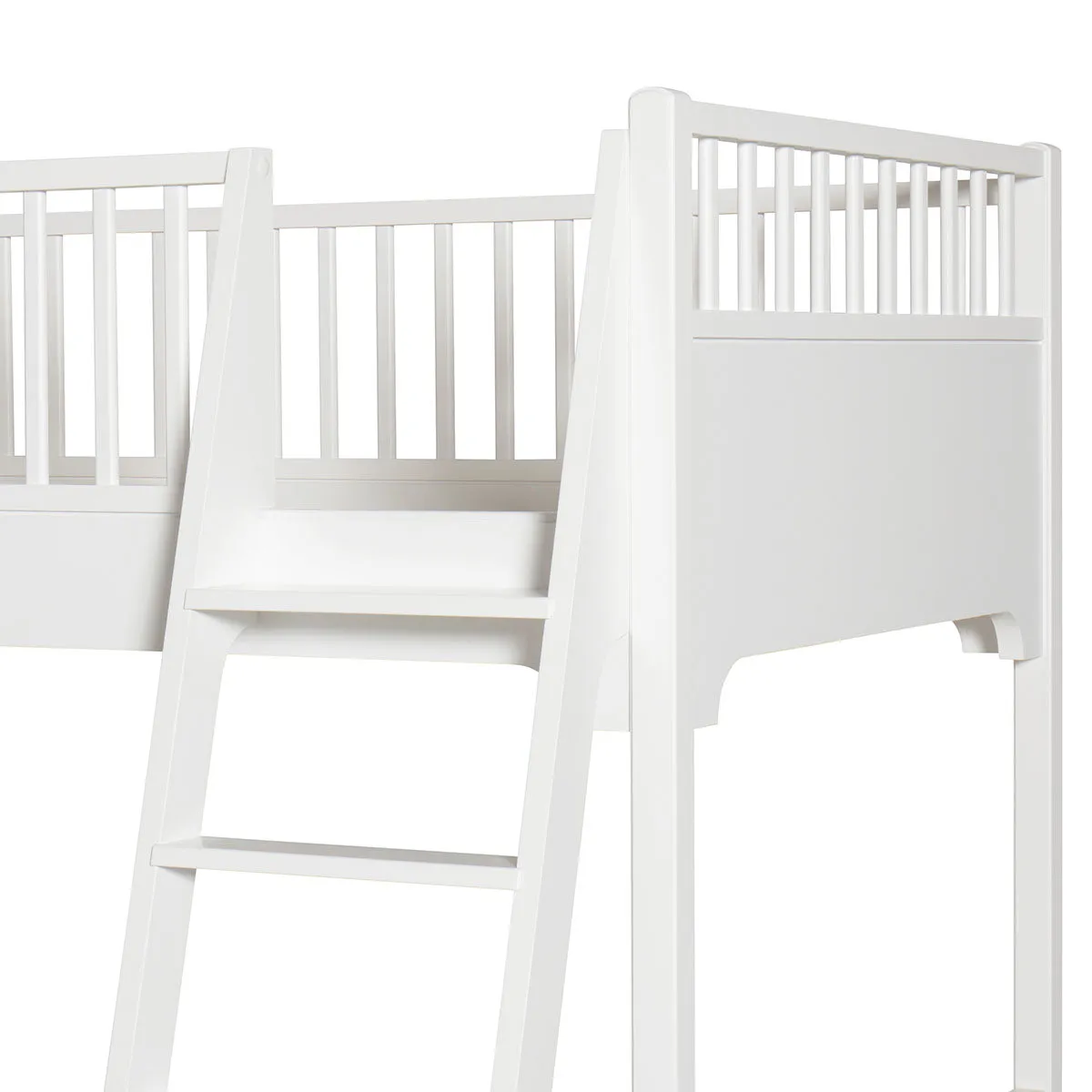 Oliver Furniture Seaside Bunk Bed with Slant Ladder (Pre-Order; Est. Delivery in 6-10 Weeks)
