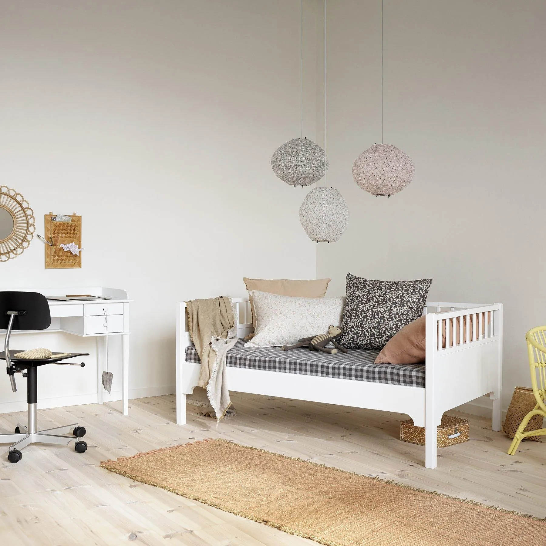 Oliver Furniture Seaside Classic Junior Day Bed