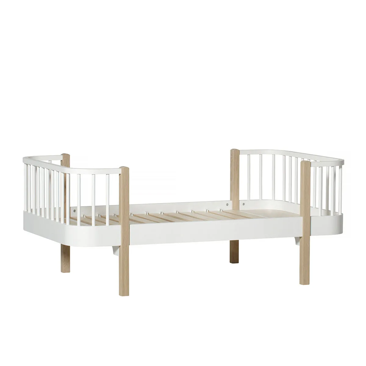 Oliver Furniture Wood Junior Bed White/Oak (Pre-Order; Est. Delivery in 6-10 Weeks)