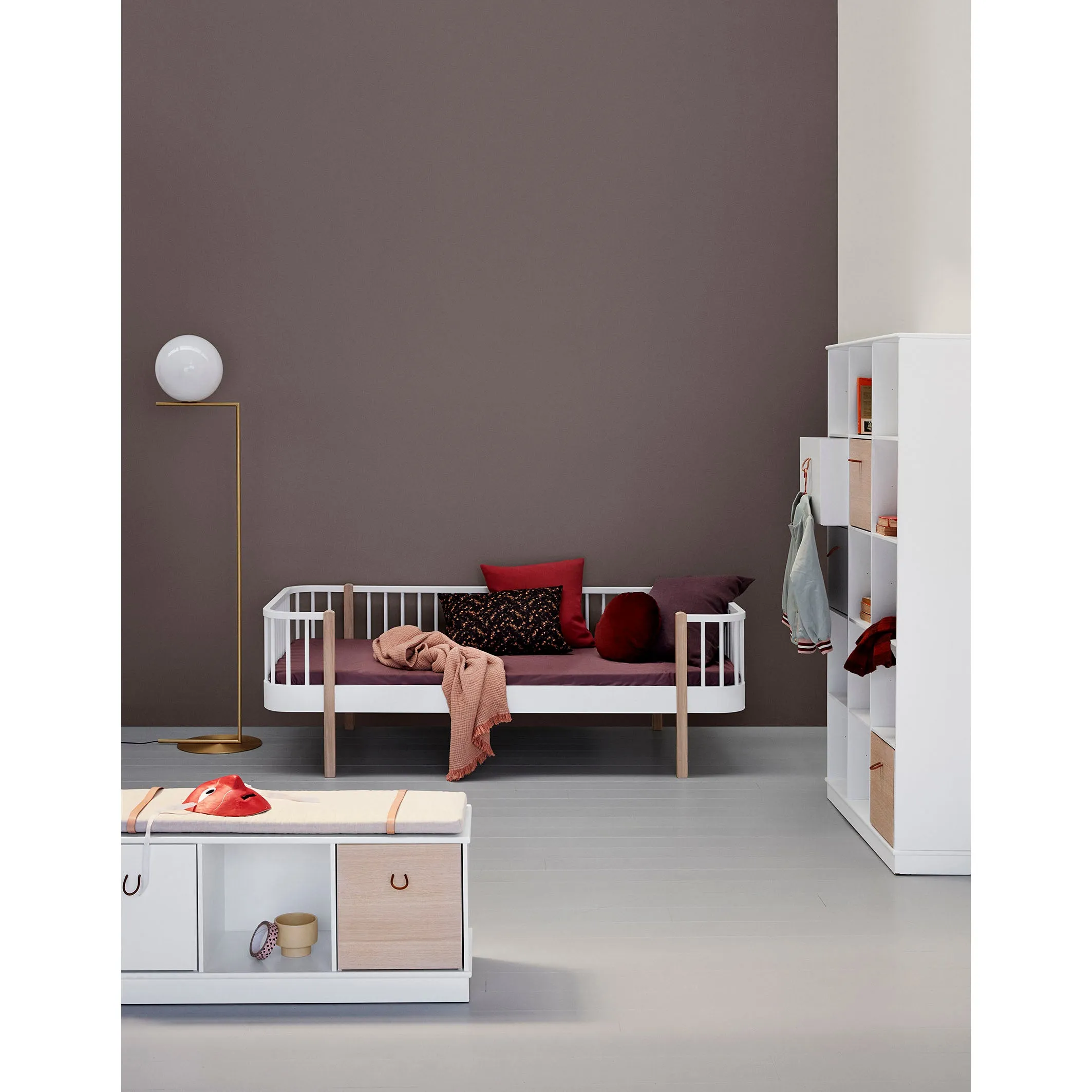 Oliver Furniture Wood Junior Day Bed White (Pre-Order; Est. Delivery in 6-10 Weeks)