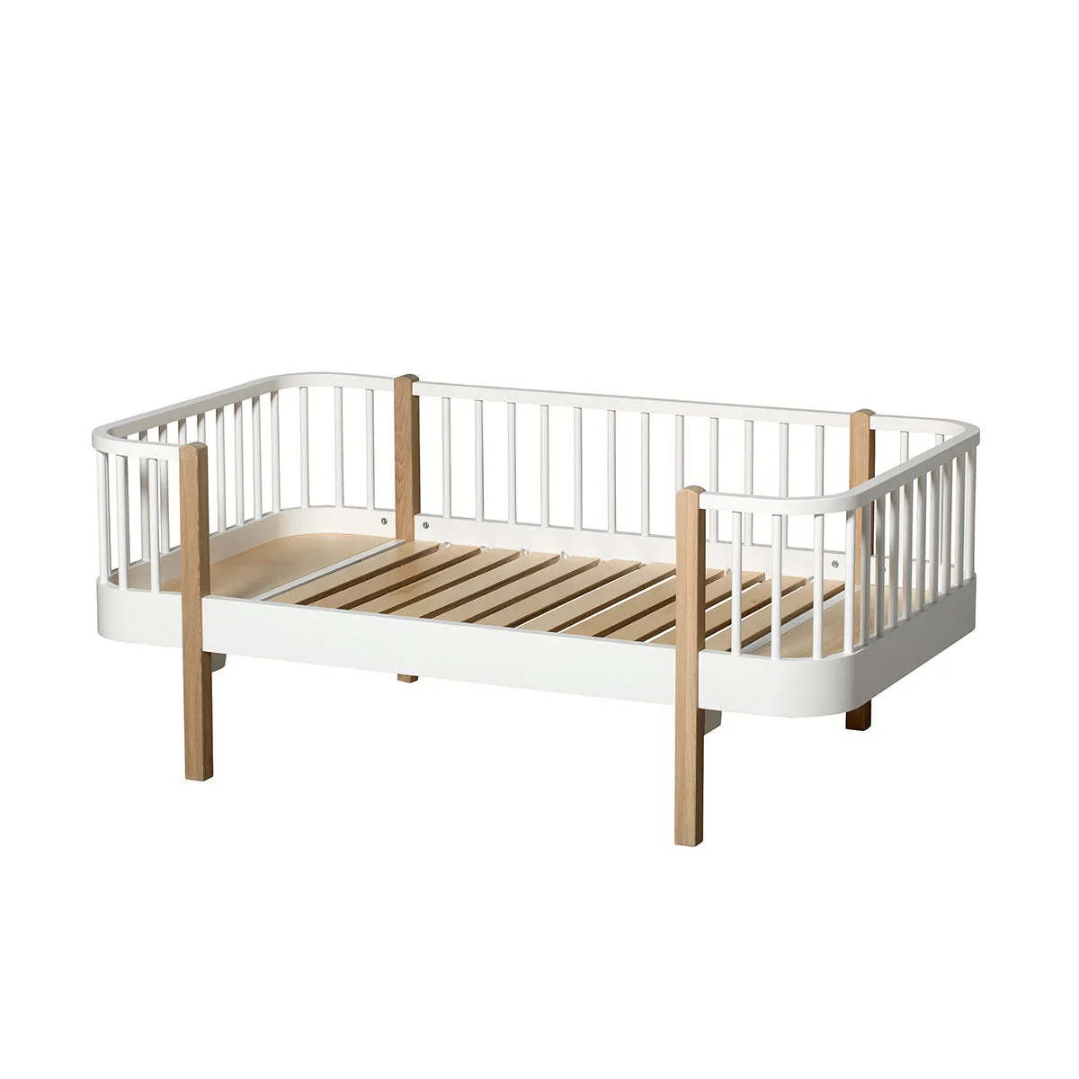 Oliver Furniture Wood Junior Day Bed White/Oak (Pre-Order; Est. Delivery in 6-10 Weeks)