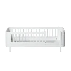 Oliver Furniture Wood Mini  Junior Bed White