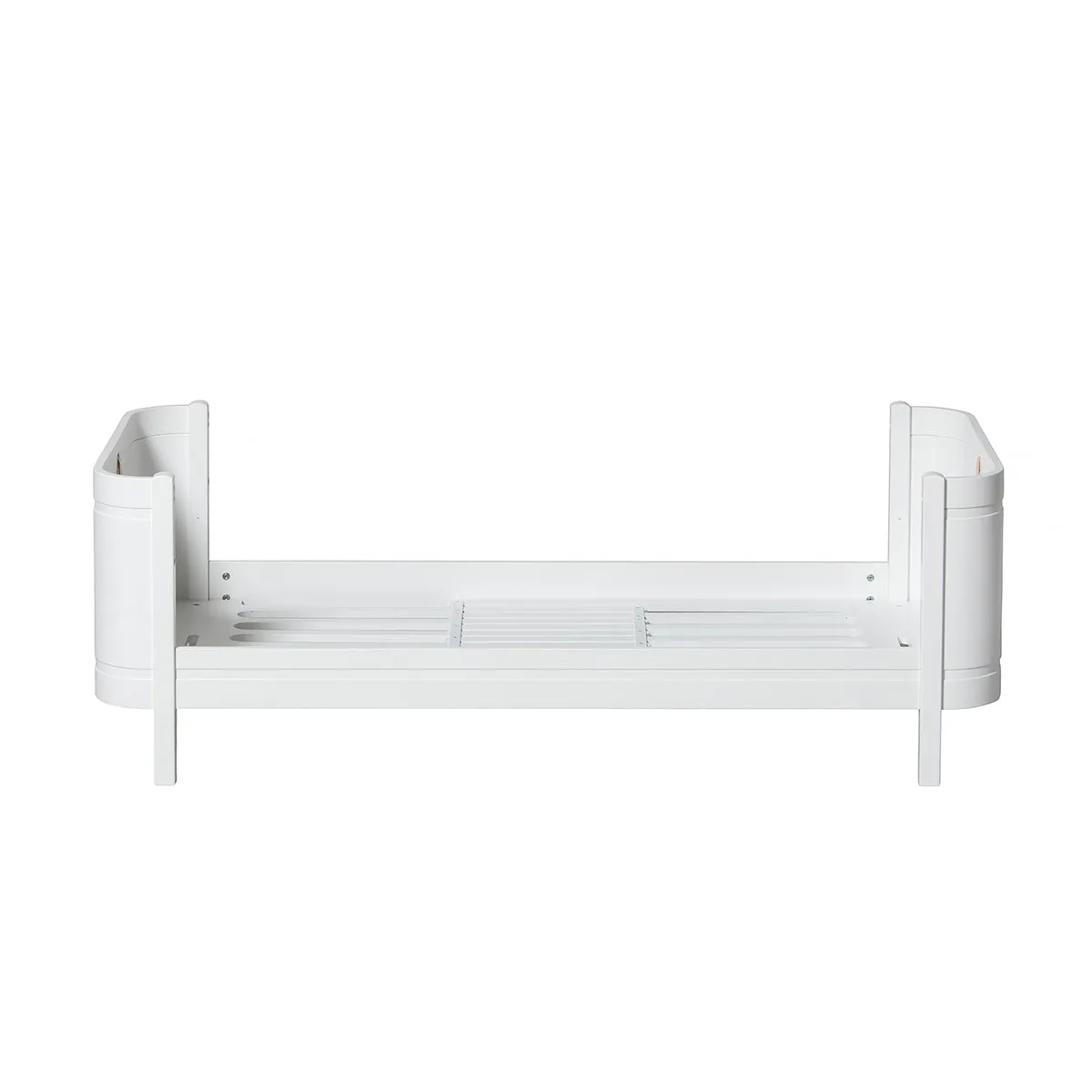 Oliver Furniture Wood Mini  Junior Bed White