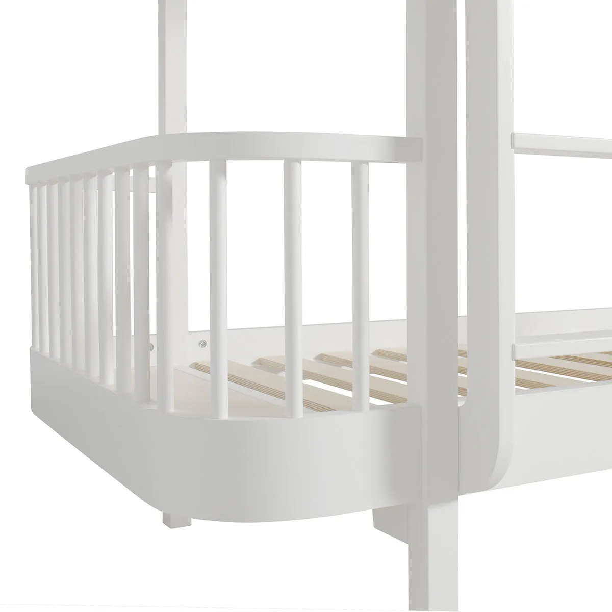 Oliver Furniture Wood Original Bunk Bed Ladder Front White (Pre-Order; Est. Delivery in 6-10 Weeks)