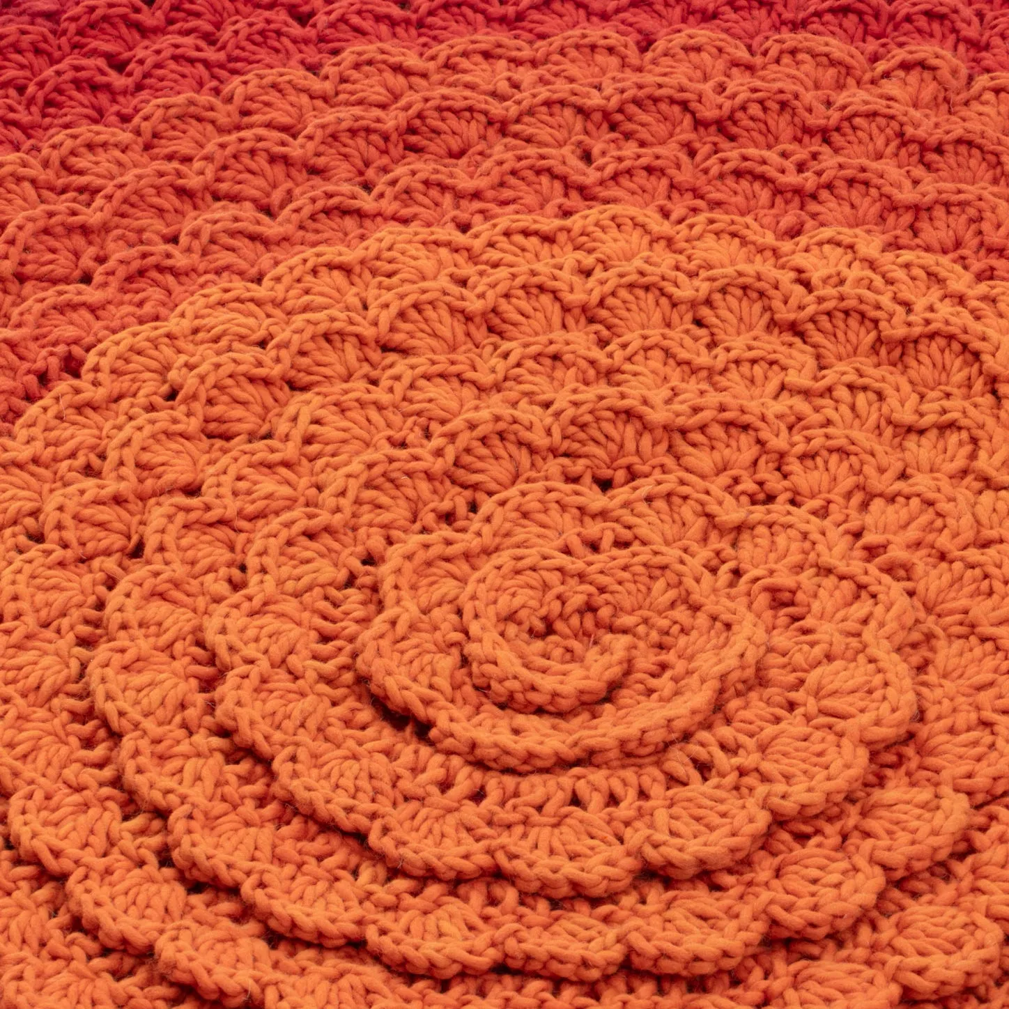 Swirl Round Rug