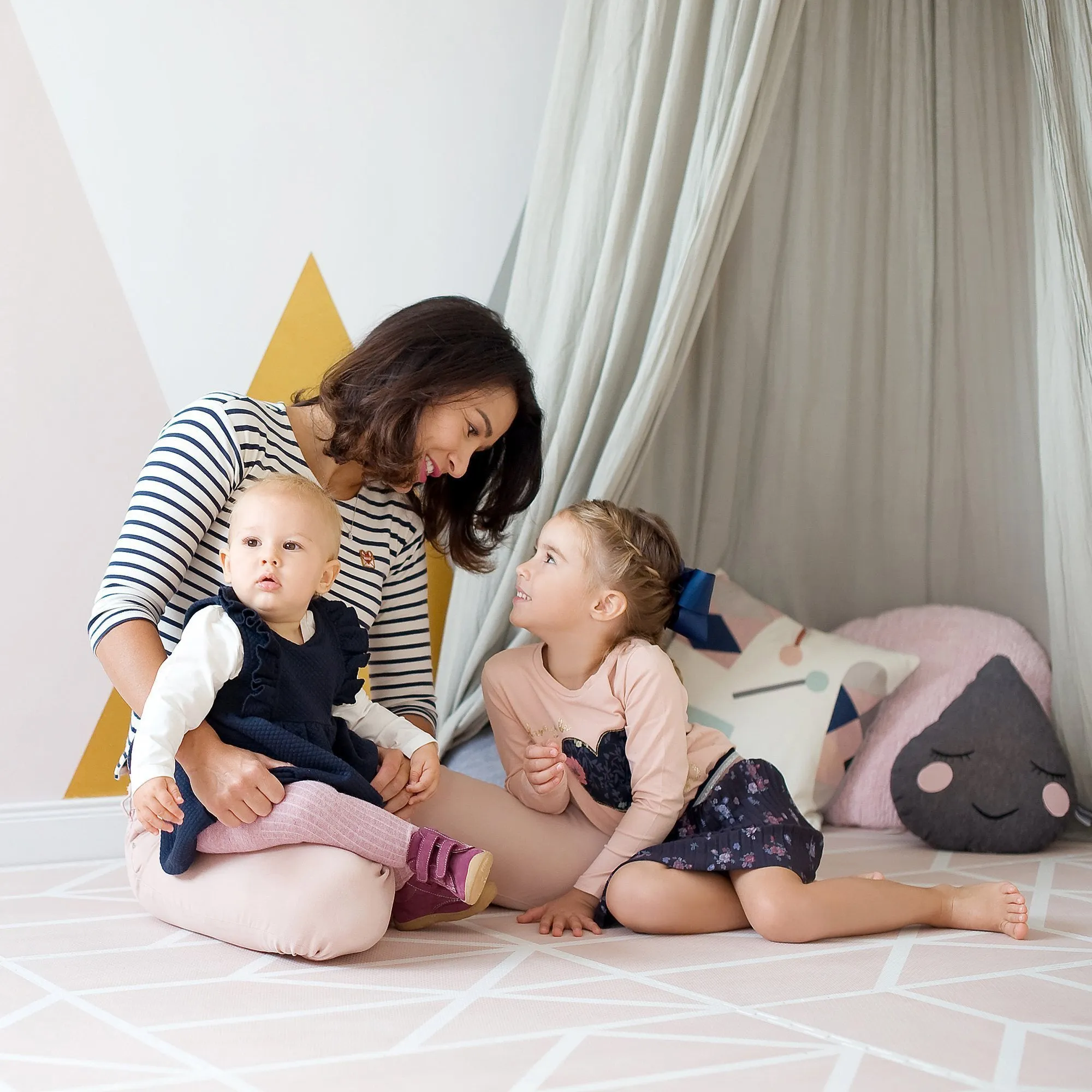 Toddlekind Prettier Puzzle Playmat Nordic Vintage Nude 120x180cm - 6 Tiles & 12 Edging Borders